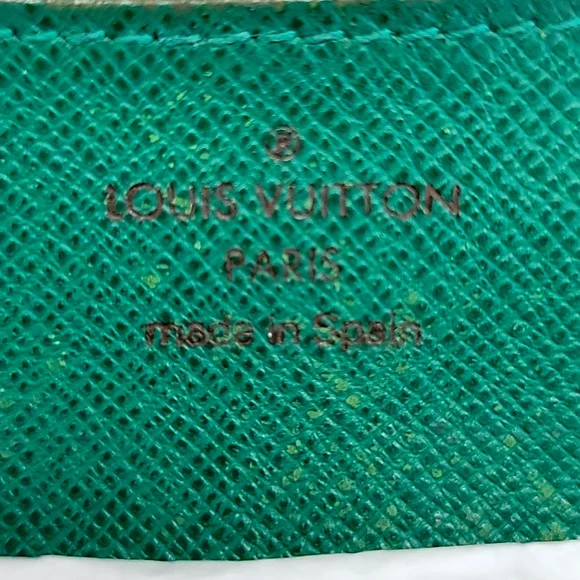 LOUIS VUITTON Emilie Monogram Wallet - Picture 6 of 10